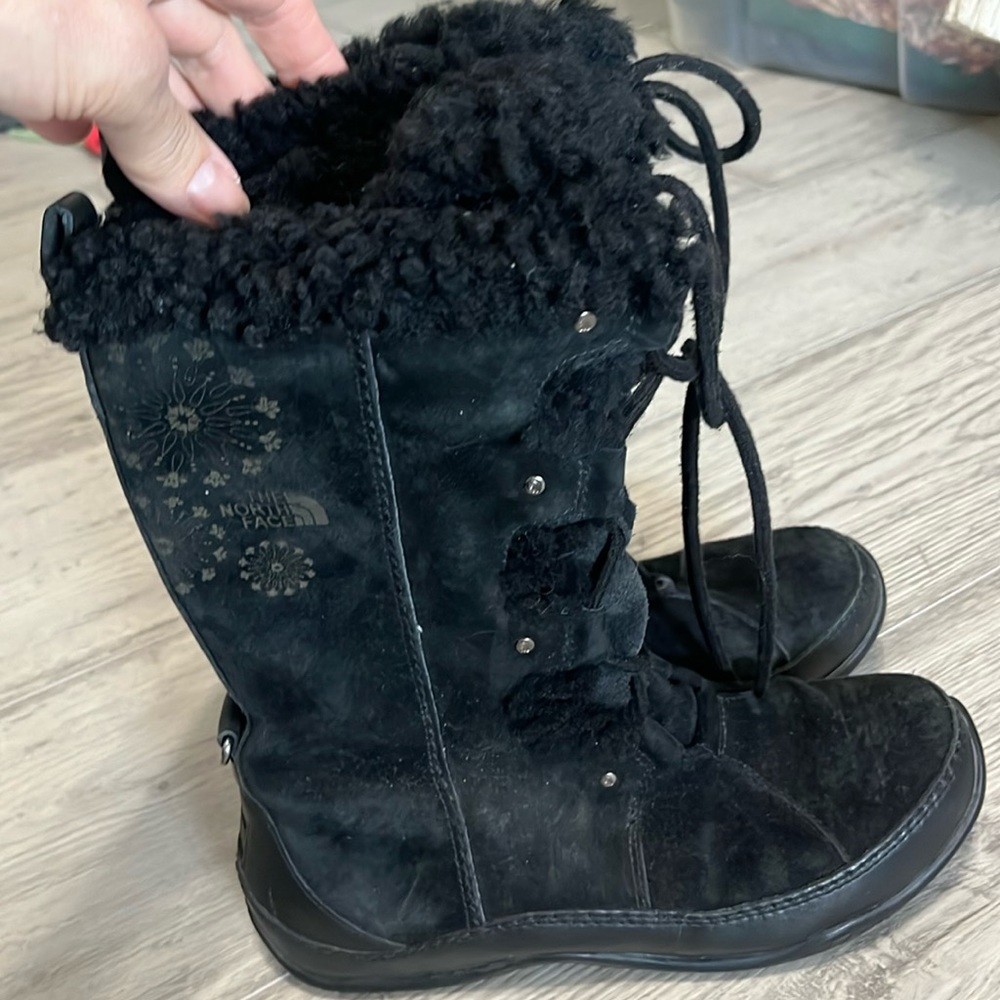 The North Face lace up boot size 7.5